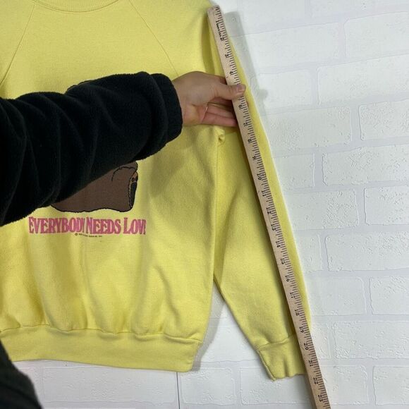 Vintage Womens Bear Sweatshirt Size Small Yellow - Picture 7 of 13